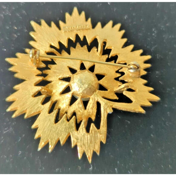 Vintage Mamselle Starburst Brooch Gold Tone with Faux Pearl at Center MCM 60's - Picture 3 of 6